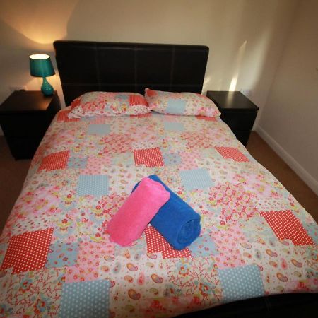 Radyr Place Apartments By Cardiff Holiday Homes Extérieur photo