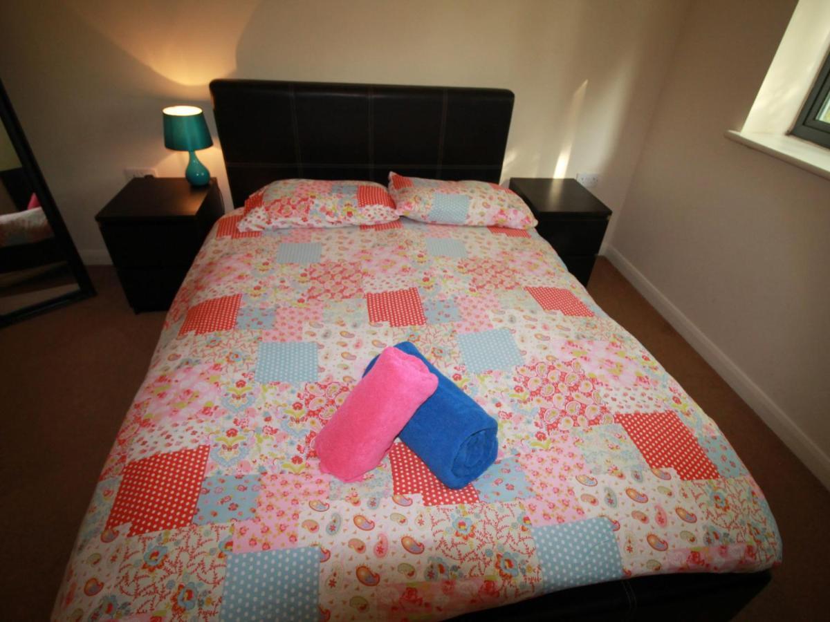 Radyr Place Apartments By Cardiff Holiday Homes Extérieur photo
