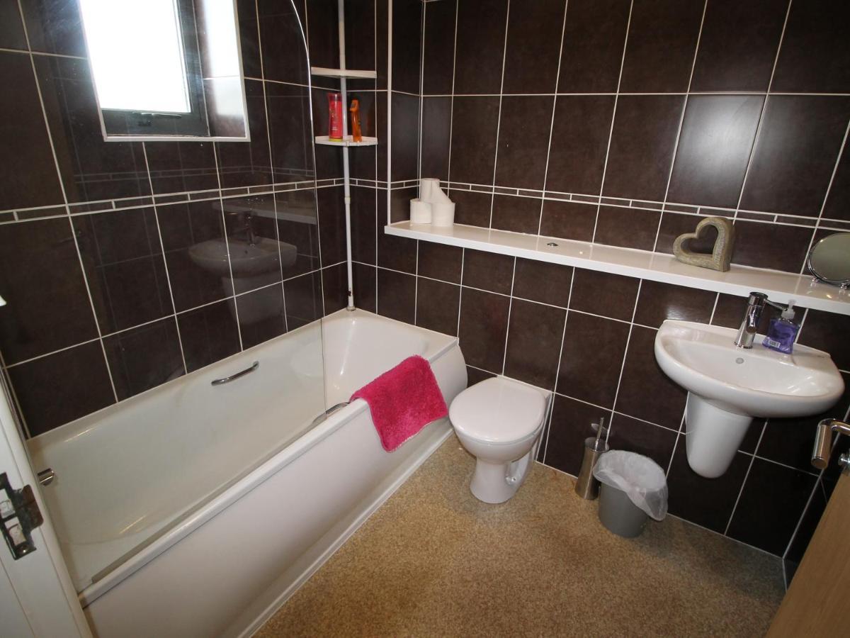 Radyr Place Apartments By Cardiff Holiday Homes Extérieur photo